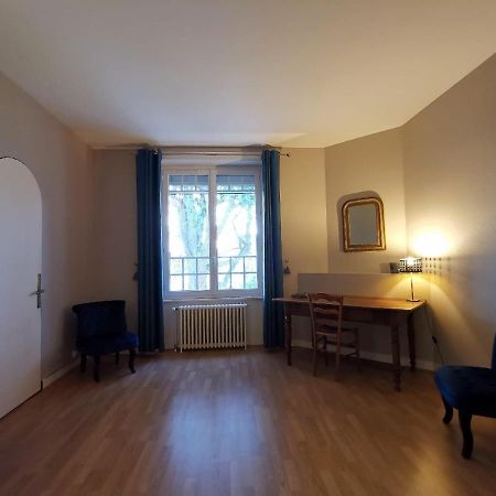 Chambres D'Hotes La Maison Blanche Saint-Junien Dış mekan fotoğraf