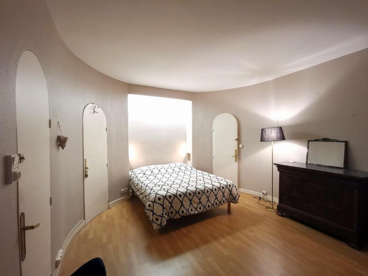 Chambres D'Hotes La Maison Blanche Saint-Junien Dış mekan fotoğraf