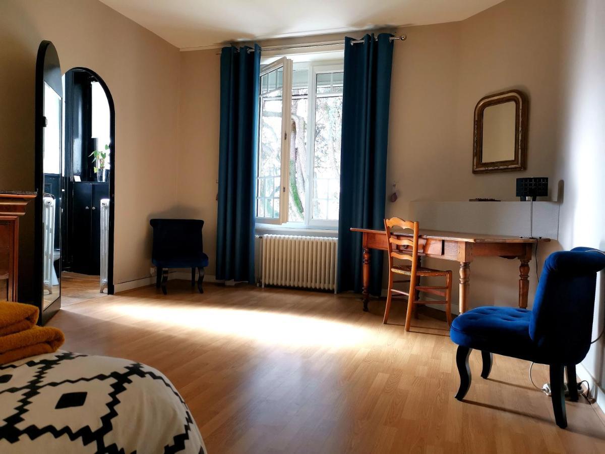 Chambres D'Hotes La Maison Blanche Saint-Junien Dış mekan fotoğraf