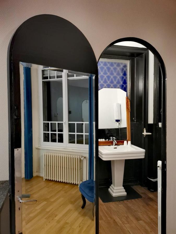 Chambres D'Hotes La Maison Blanche Saint-Junien Dış mekan fotoğraf